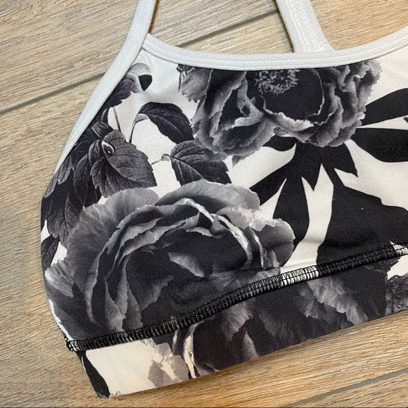 LULULEMON black and white floral Flow Y bra IV 6 - Picture 5 of 11